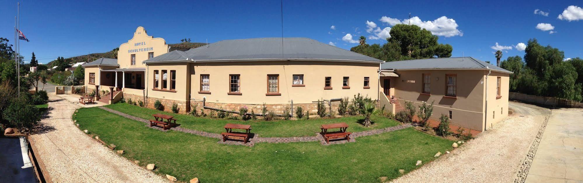 Schulteheim Hotel Uniondale  Exterior photo